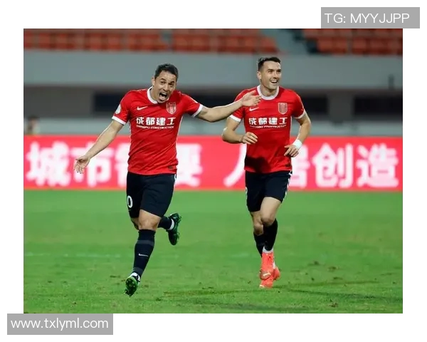 成都足球队在最新足球状态排行榜中荣登第十名展现出强劲实力与潜力